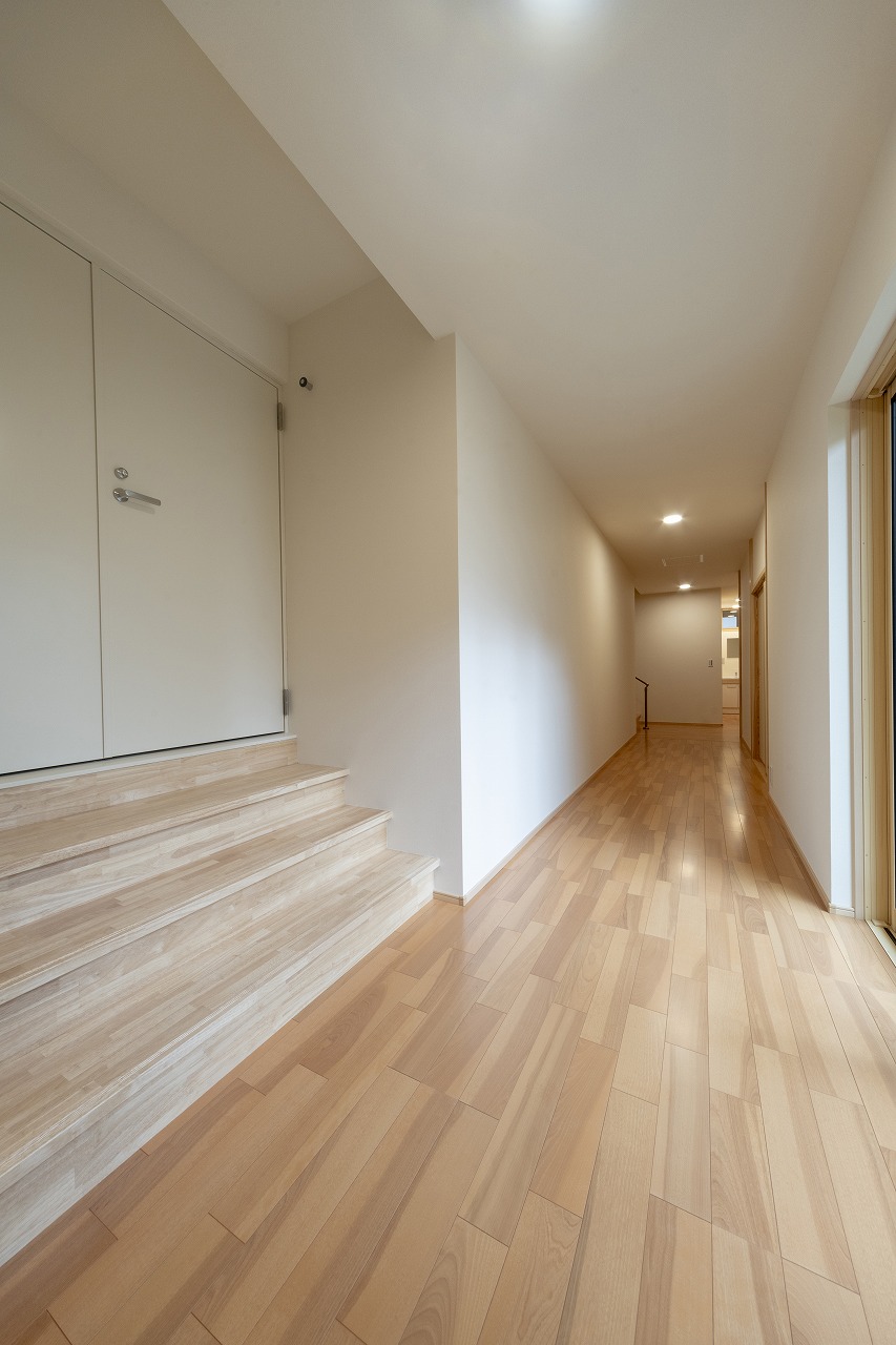 本堂へとつながる廊下